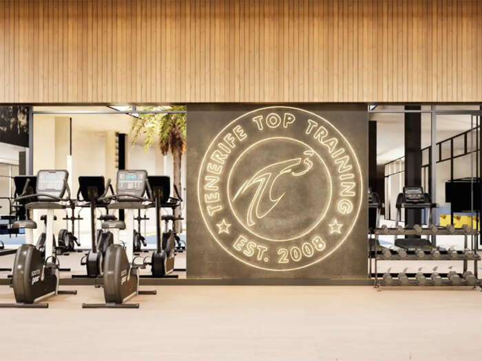 Träna på hotellets fräscha gym!