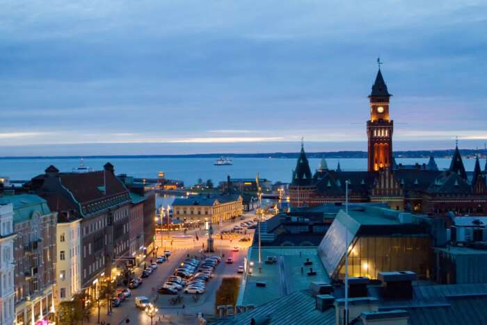Helsingborg ligger vackert vid vattnet och är ju bara en kort färjetur från Danmark. Passa på att avlägga en kvick visit